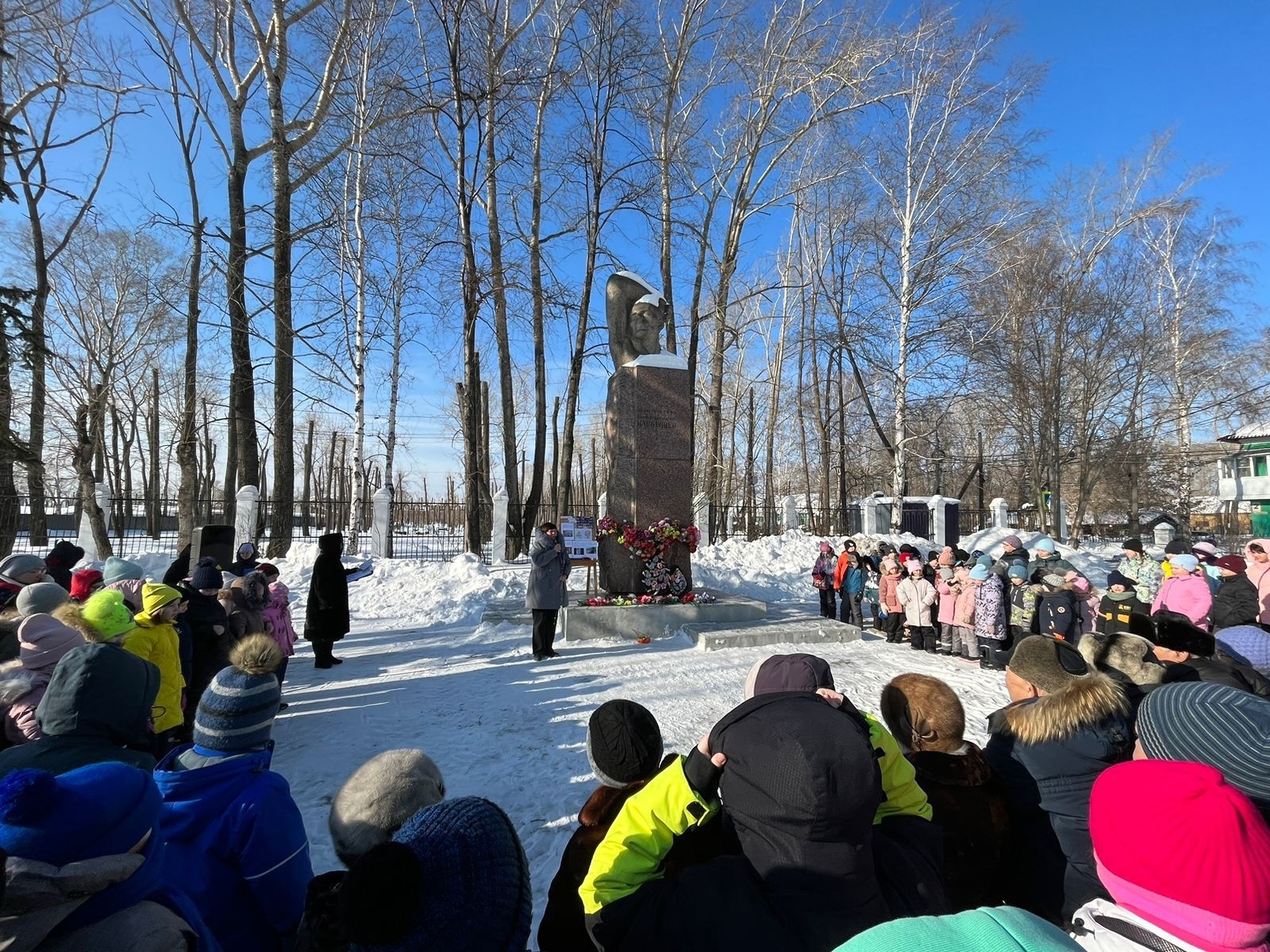 Первоуральцы почтили память генерала Дмитрия Карбышева
