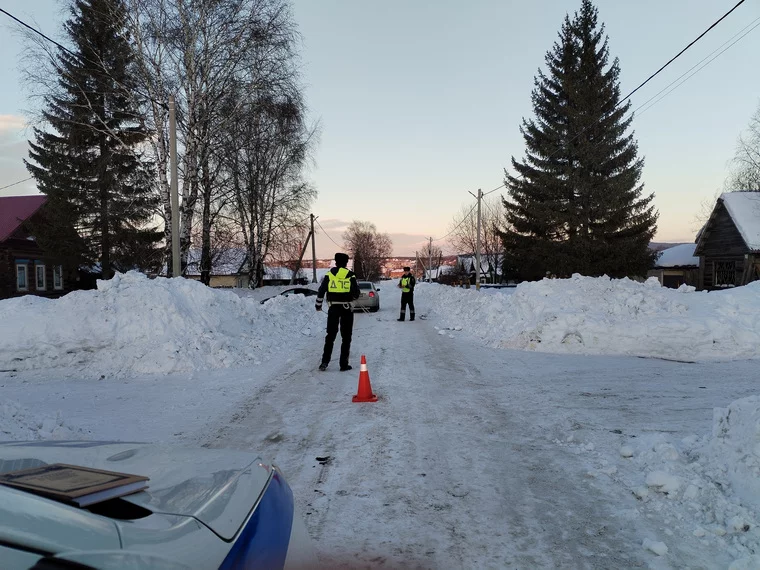 Водитель иномарки сбил ребенка в поселке под Первоуральском
