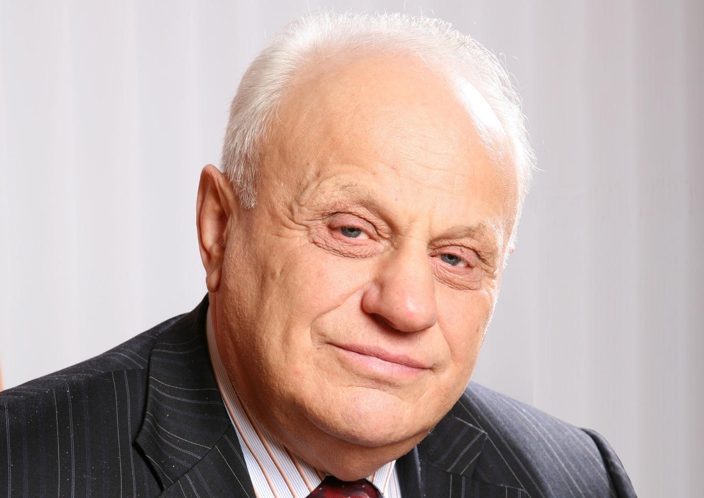 В Первоуральске школе №15 присвоено имя Ефима Гришпуна