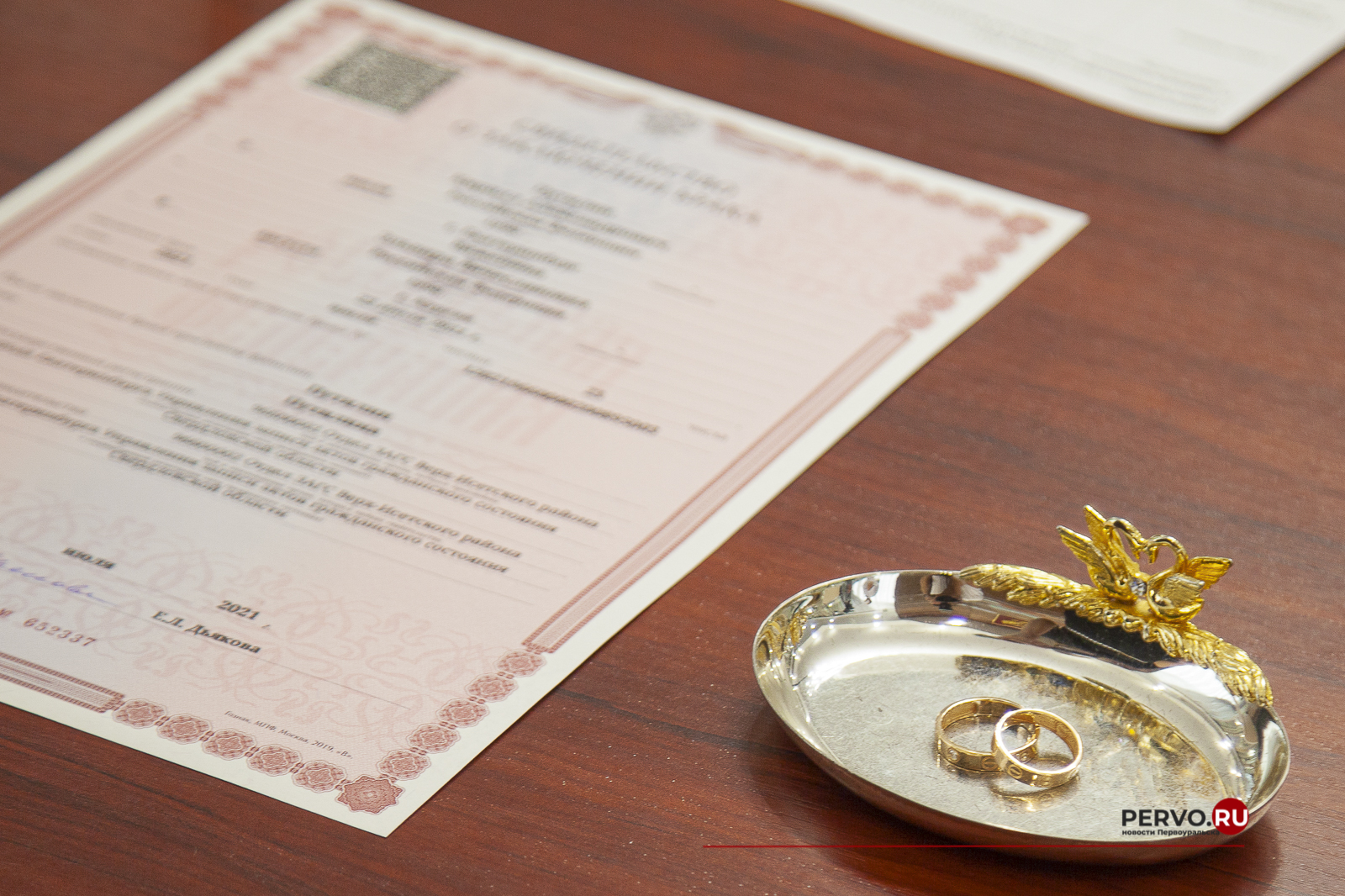 В Первоуральске смертность более чем в два раза превысила рождаемость