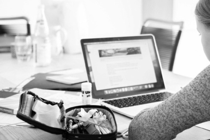 Пятиклассница, которая могла участвовать в групповом сексе, не ходит в школу