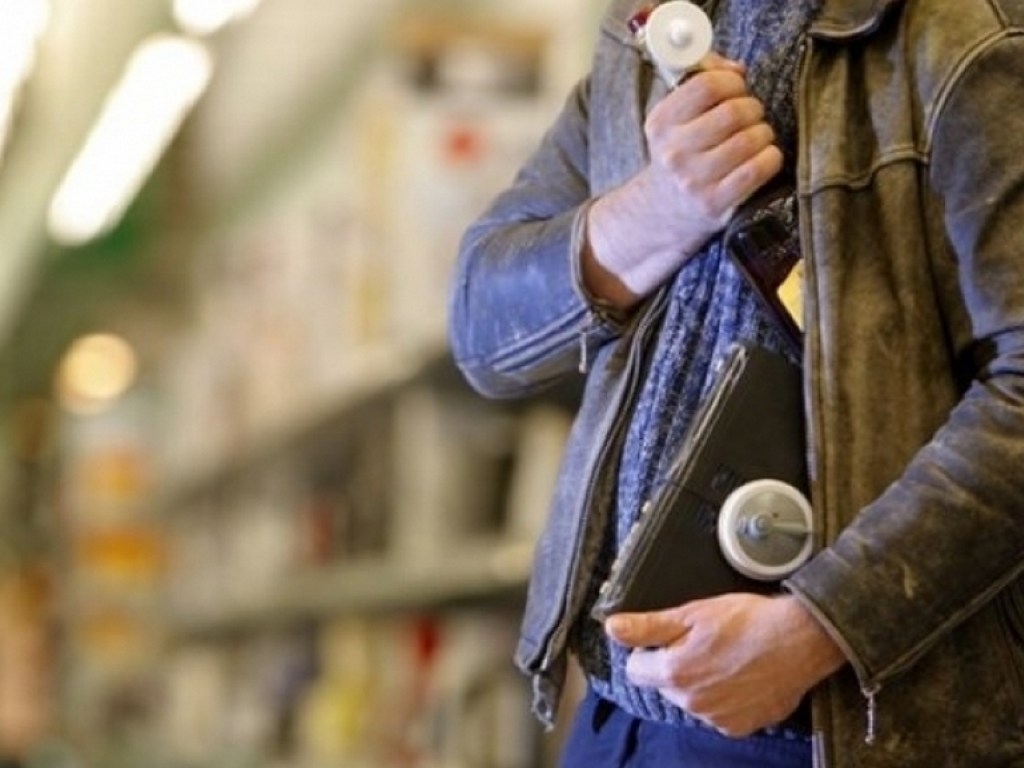 Украл, выпил - в тюрьму: первоуральца осудят за грабеж