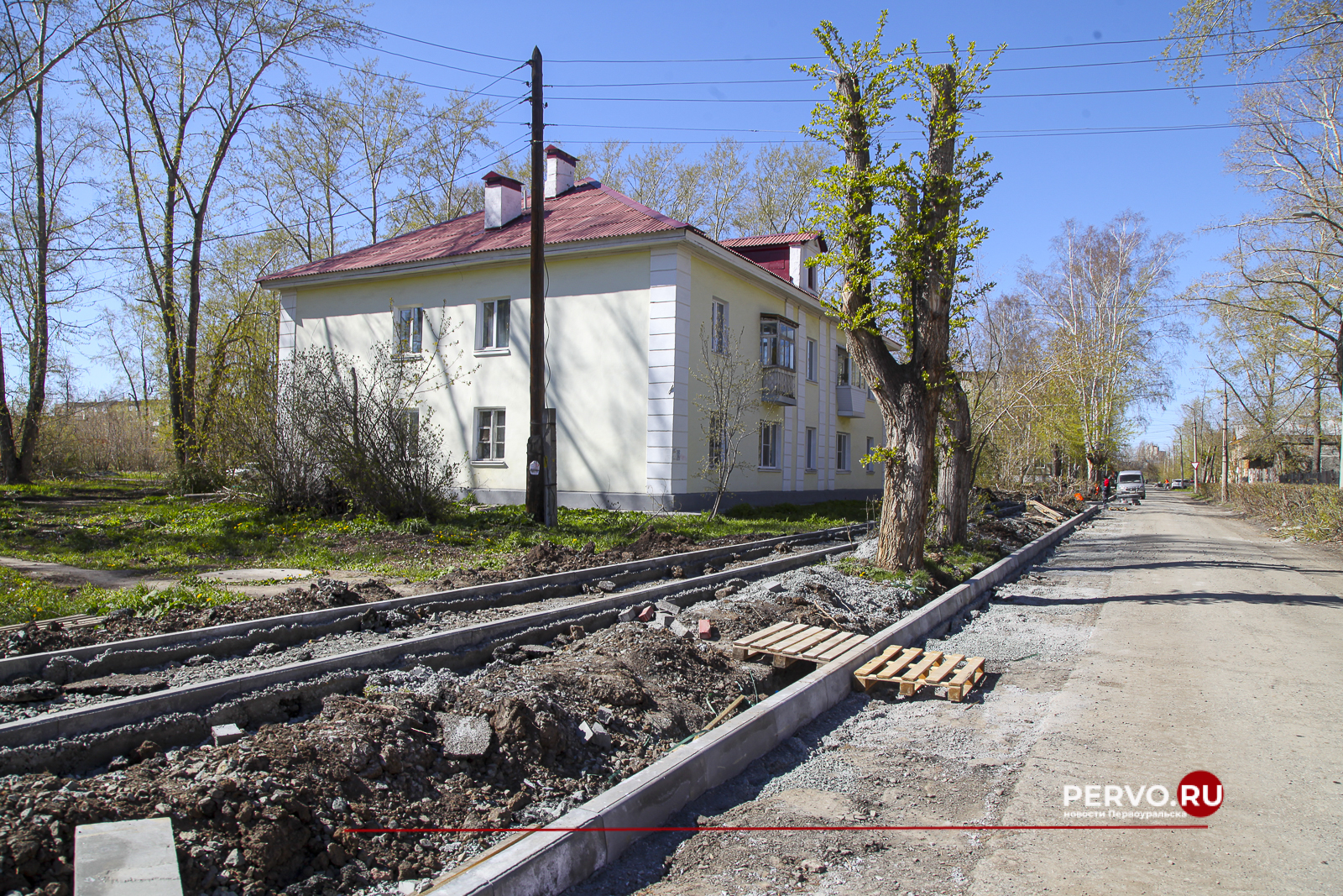 В микрорайоне Хромпик заканчивается первый этап ремонта дорог | 15.05.2024  | Первоуральск - БезФормата