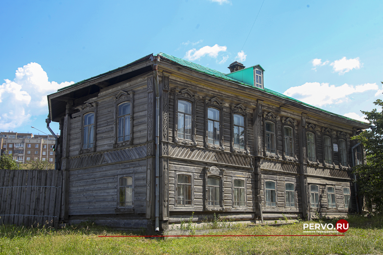 «Народный дом» на улице Ленина выставят на продажу