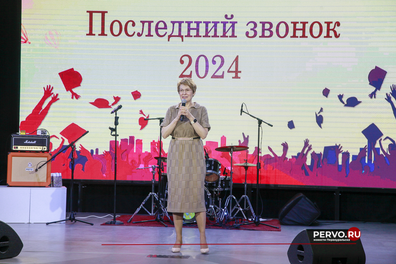 В ИКЦ Первоуральска прошёл общегородской «Последний звонок»