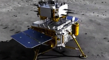 Китайский зонд «Чанъэ-6» взлетел с Луны с собранным на обратной стороне грунтом