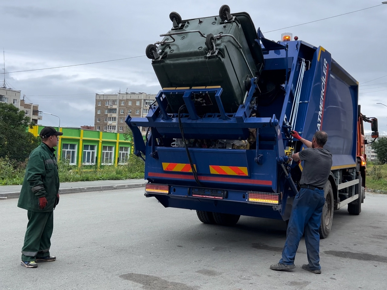 К вывозу мусора в Первоуральске привлечена дополнительная техника |  22.07.2024 | Первоуральск - БезФормата