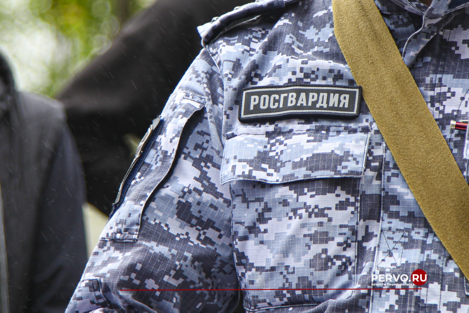 Под Первоуральском бойцы Росгвардии останавливают машины