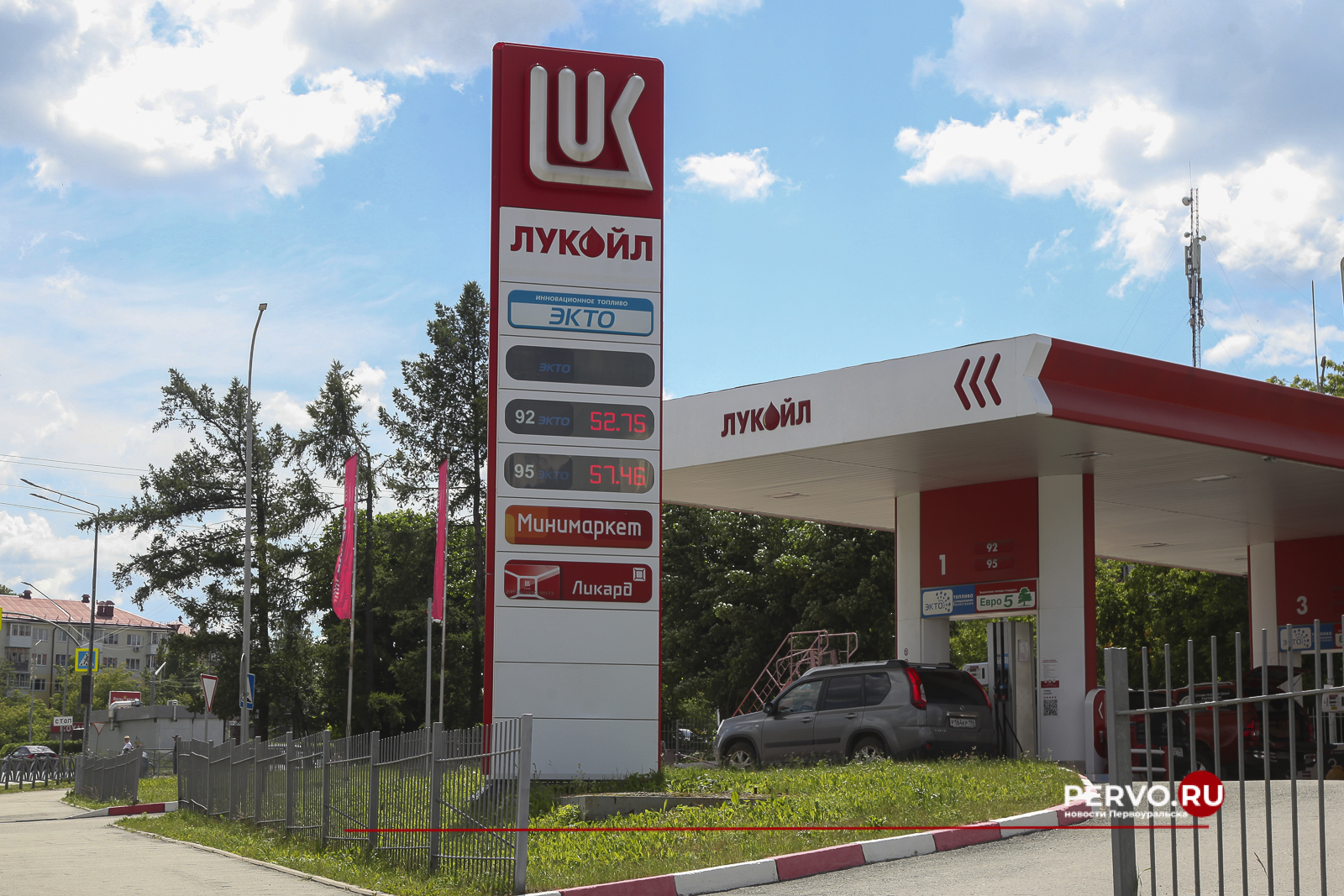 На заправках Первоуральска четыре раза за месяц повысили цены на бензин