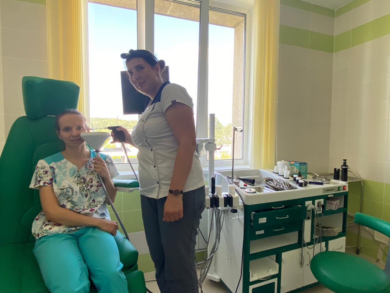 Отоларингологи обследовали на новом аппарате более двух тысяч детей