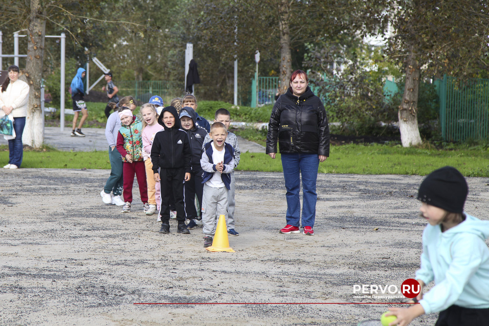 В Новоуткинске состоялось торжественное открытие спортивного комплекса