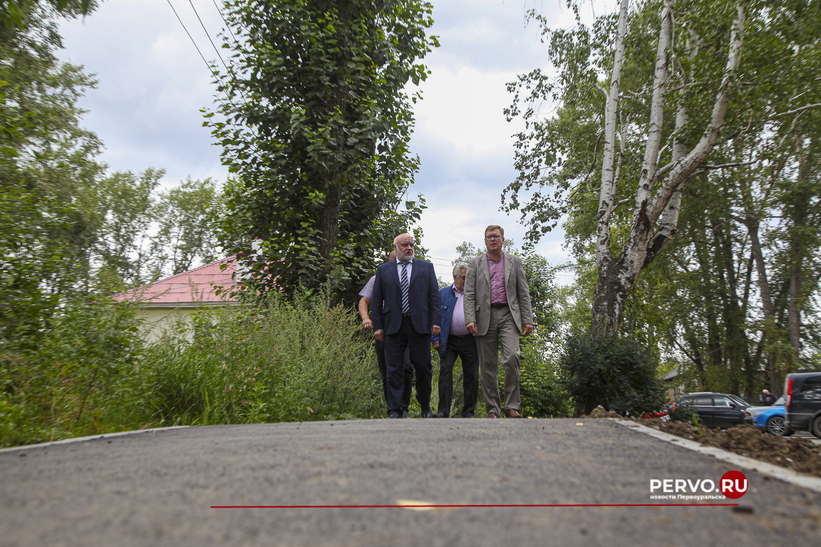 В микрорайоне Хромпик завершился ремонт дорожных объектов и продолжается первый этап модернизации физкультурно-оздоровительного комплекса