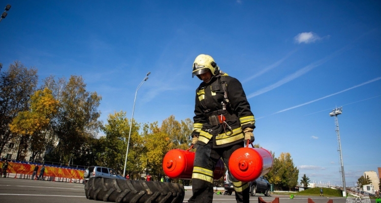 В соревнованиях по пожарному кроссфиту первоуральцы взяли бронзу