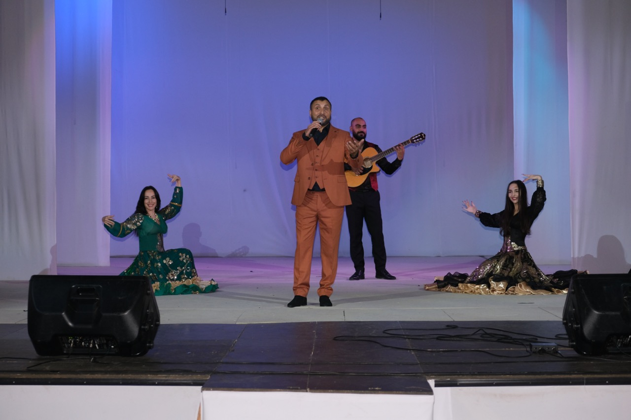 В Первоуральске прошел фестиваль цыганской культуры «Рома Урала»