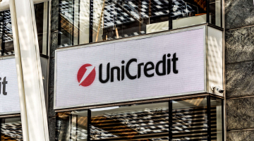 UniCredit просит суд отменить запрет на прием депозитов в России