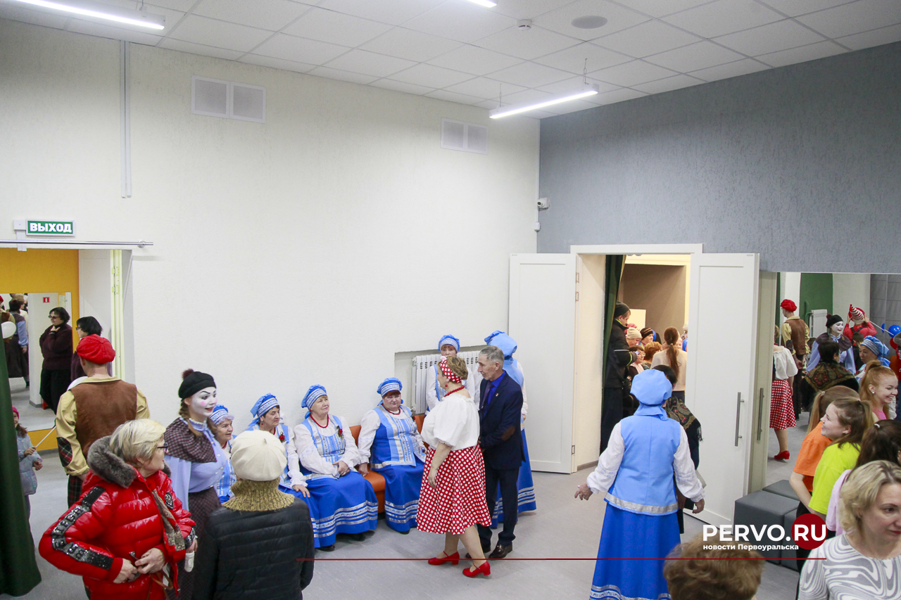 Первоуральск: Клуб в Доломитовом открылся после реконструкции