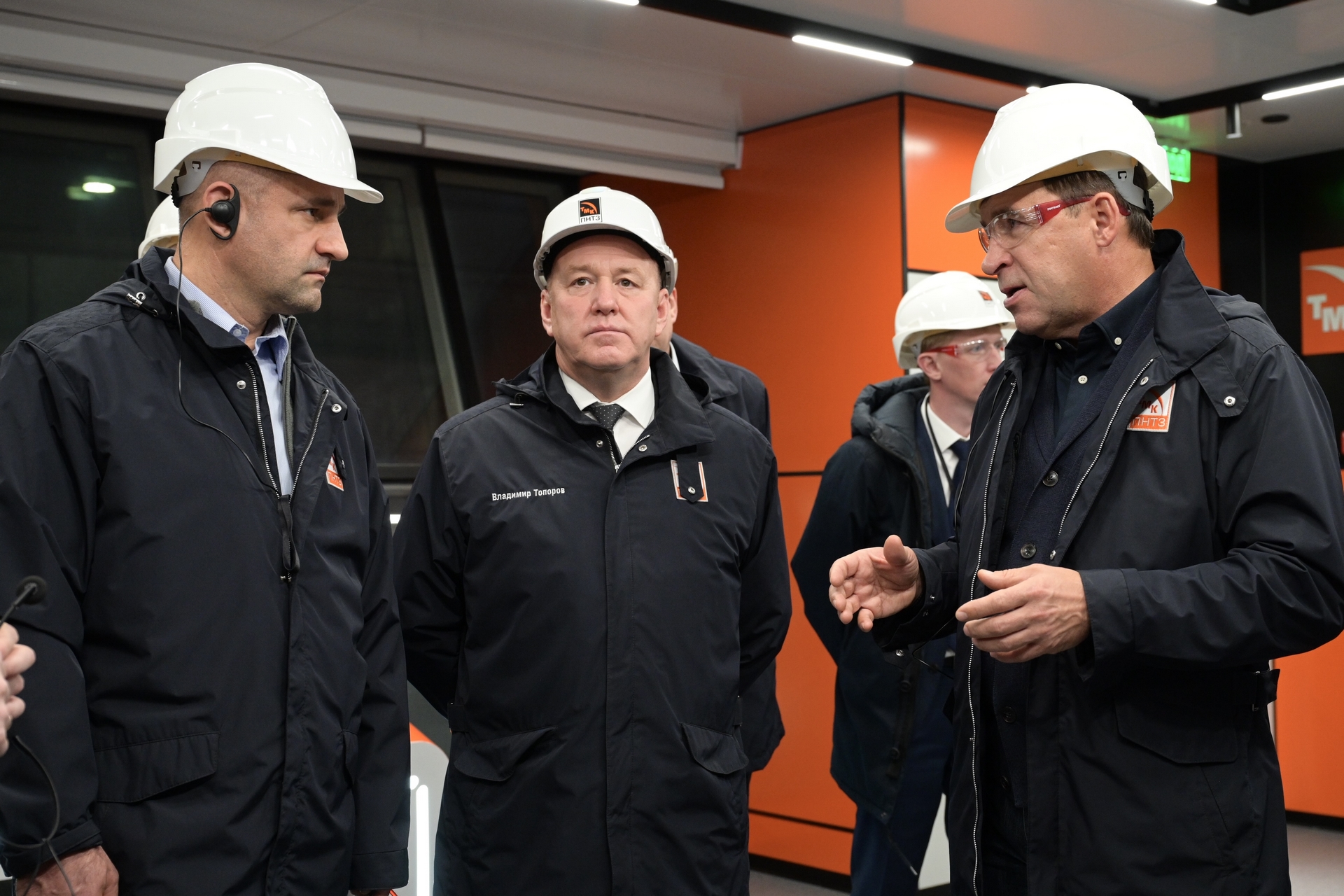 Губернатор Свердловской области Евгений Куйвашев и полномочный представитель Президента в Уральском федеральном округе Артём Жога 13 ноября совершили рабочую поездку в Первоуральск