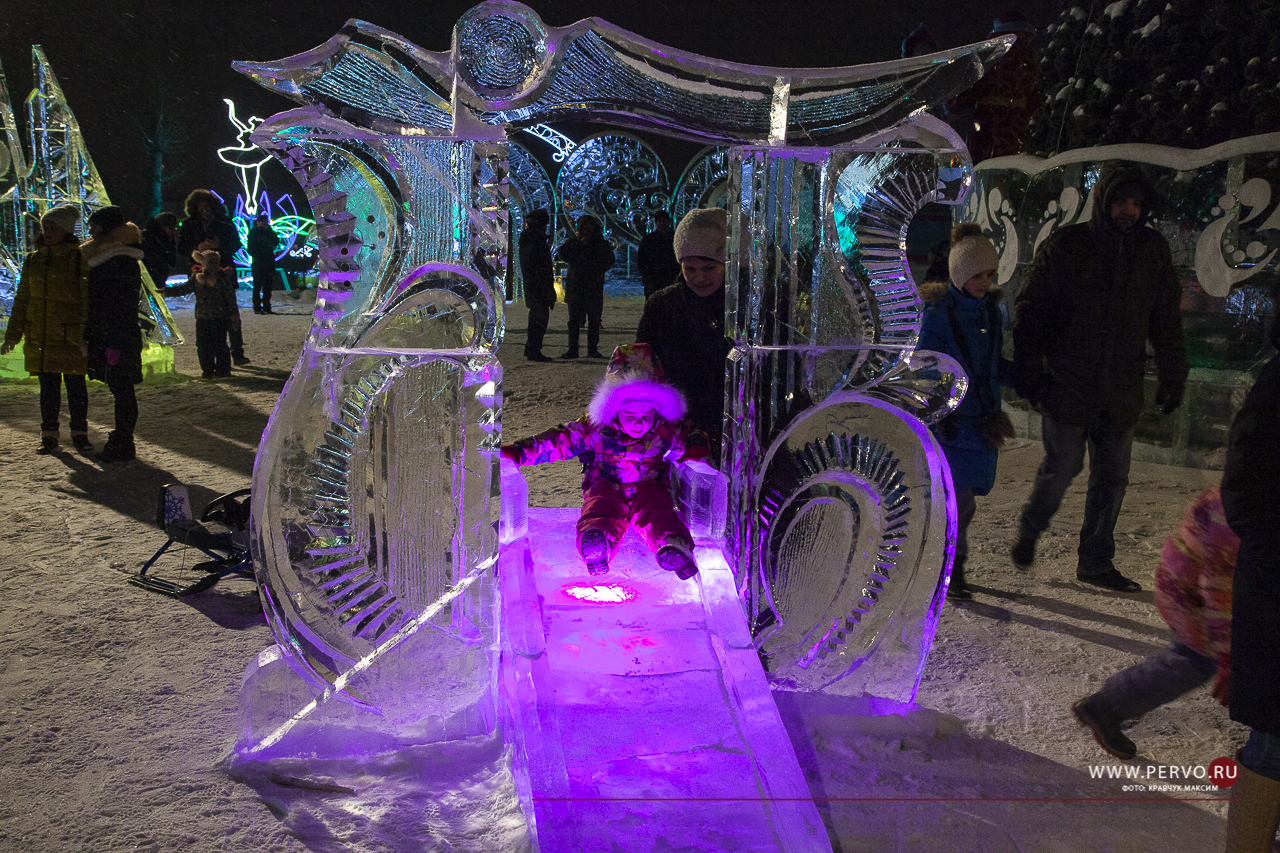 В этом году городская ёлка зажжёт свои огни на Площади Победы