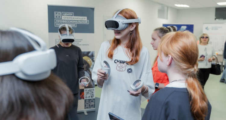 Школьники заглянули в будущее на Профпробах-2024