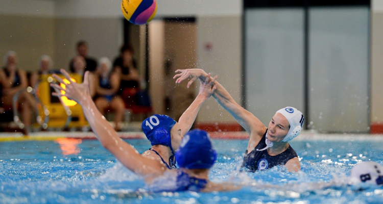 Ватерполистки «Евразии» дома переиграли «КИНЕФ-2»
