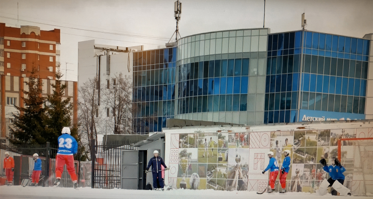 В Первоуральске открыли первый каток с искусственным льдом