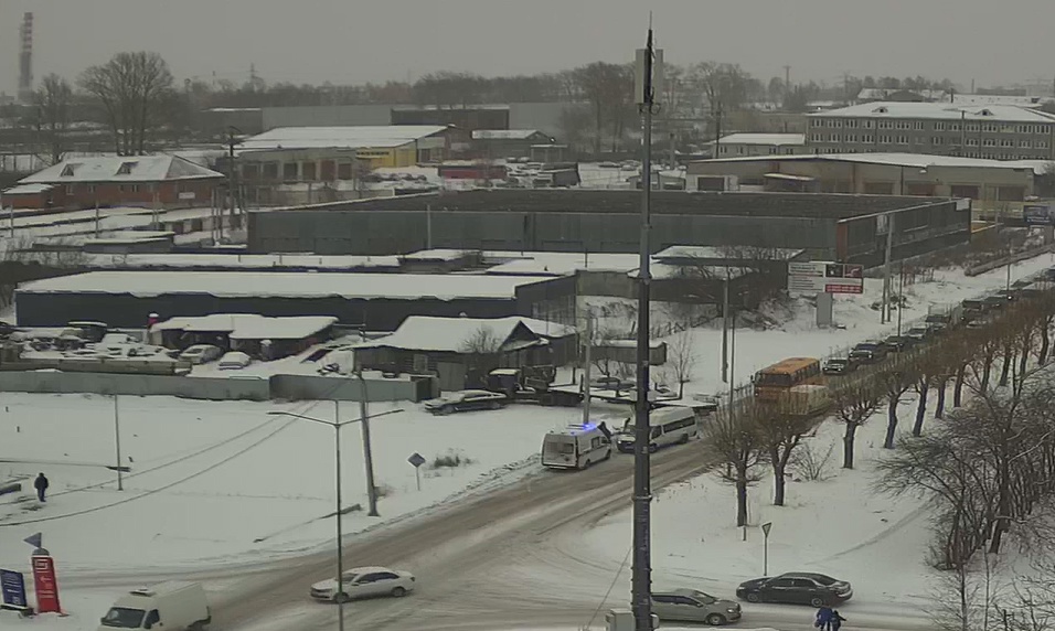 В Первоуральске фура протаранила пассажирскую маршрутку. Видео