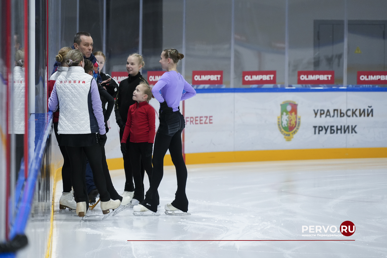 Юные спортсмены Первоуральска вышли на новый лед