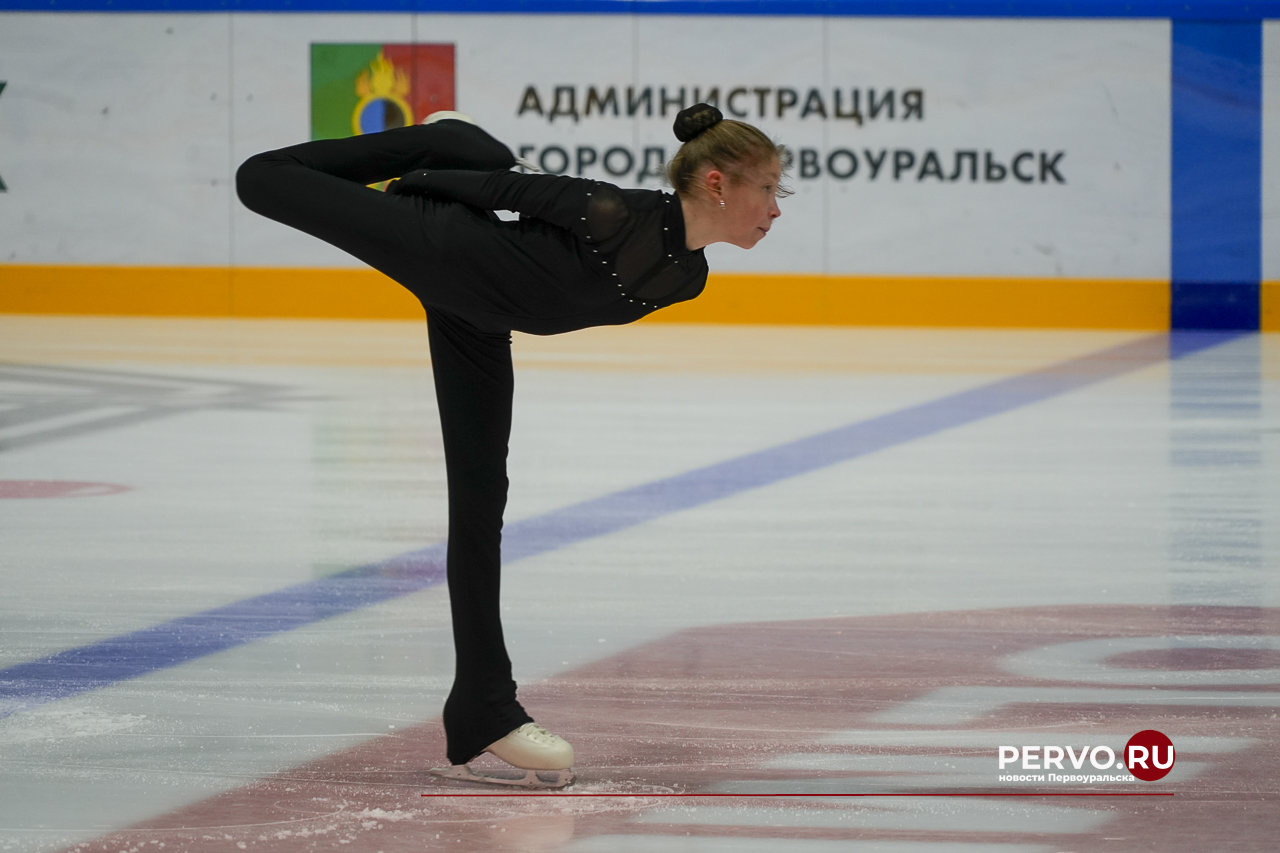 Юные спортсмены Первоуральска вышли на новый лед