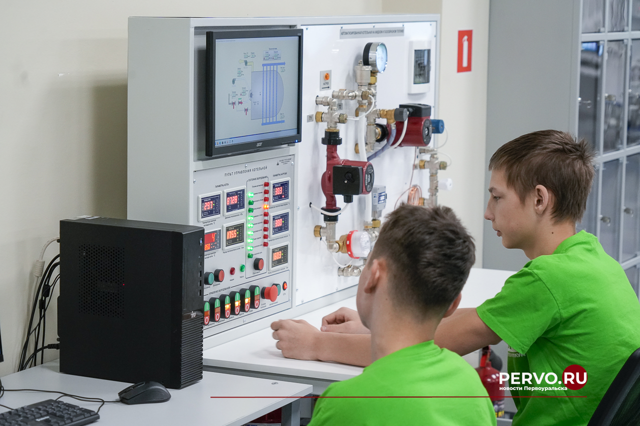В Первоуральском политехникуме запустили две новые мастерские