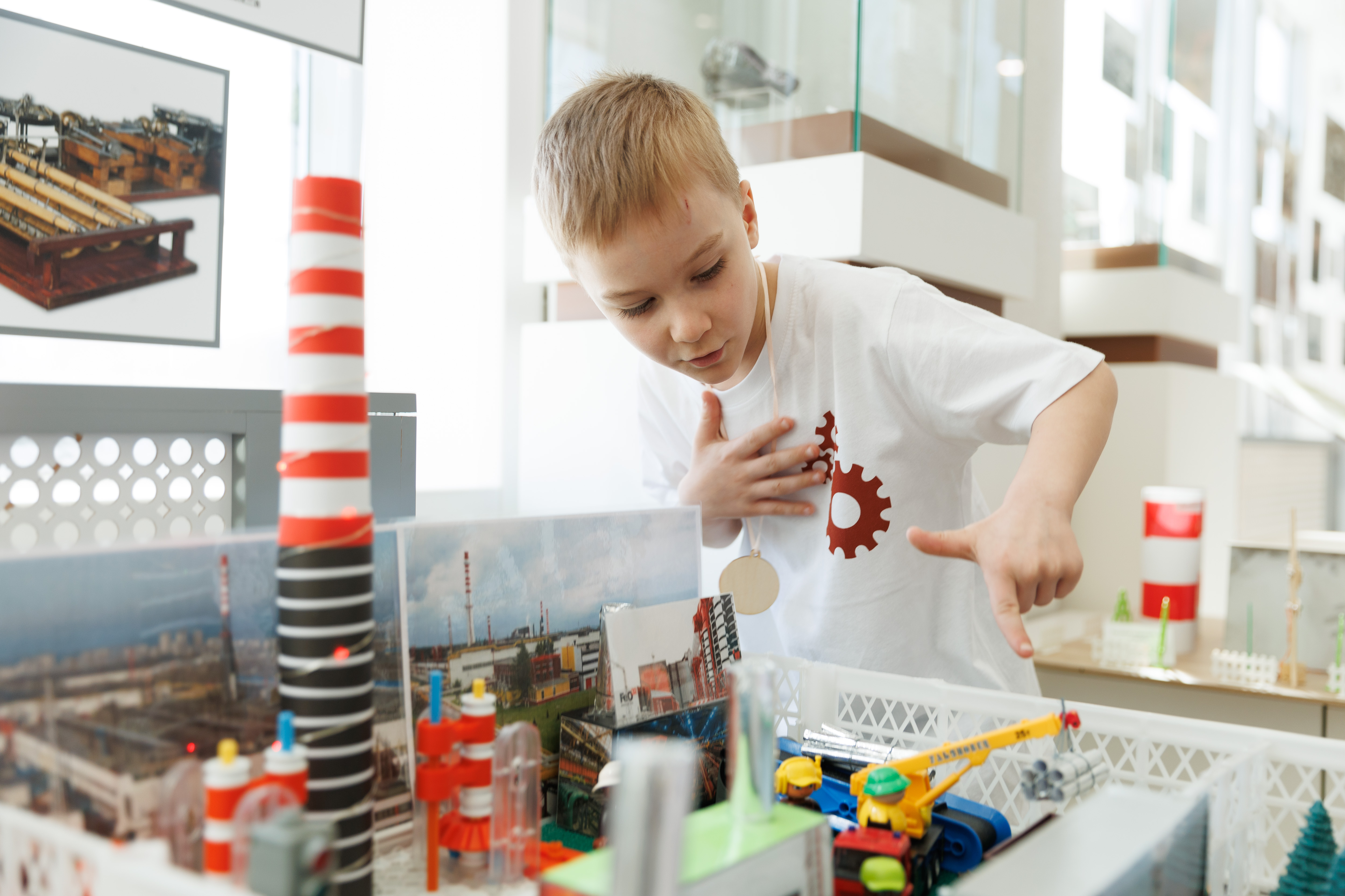 ПНТЗ подписал соглашение о профориентации с первоуральским детским садом