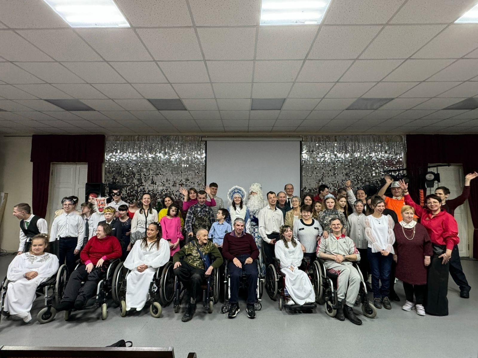 В театре драмы «ВАРИАНТ» инклюзивный Новогодний бал