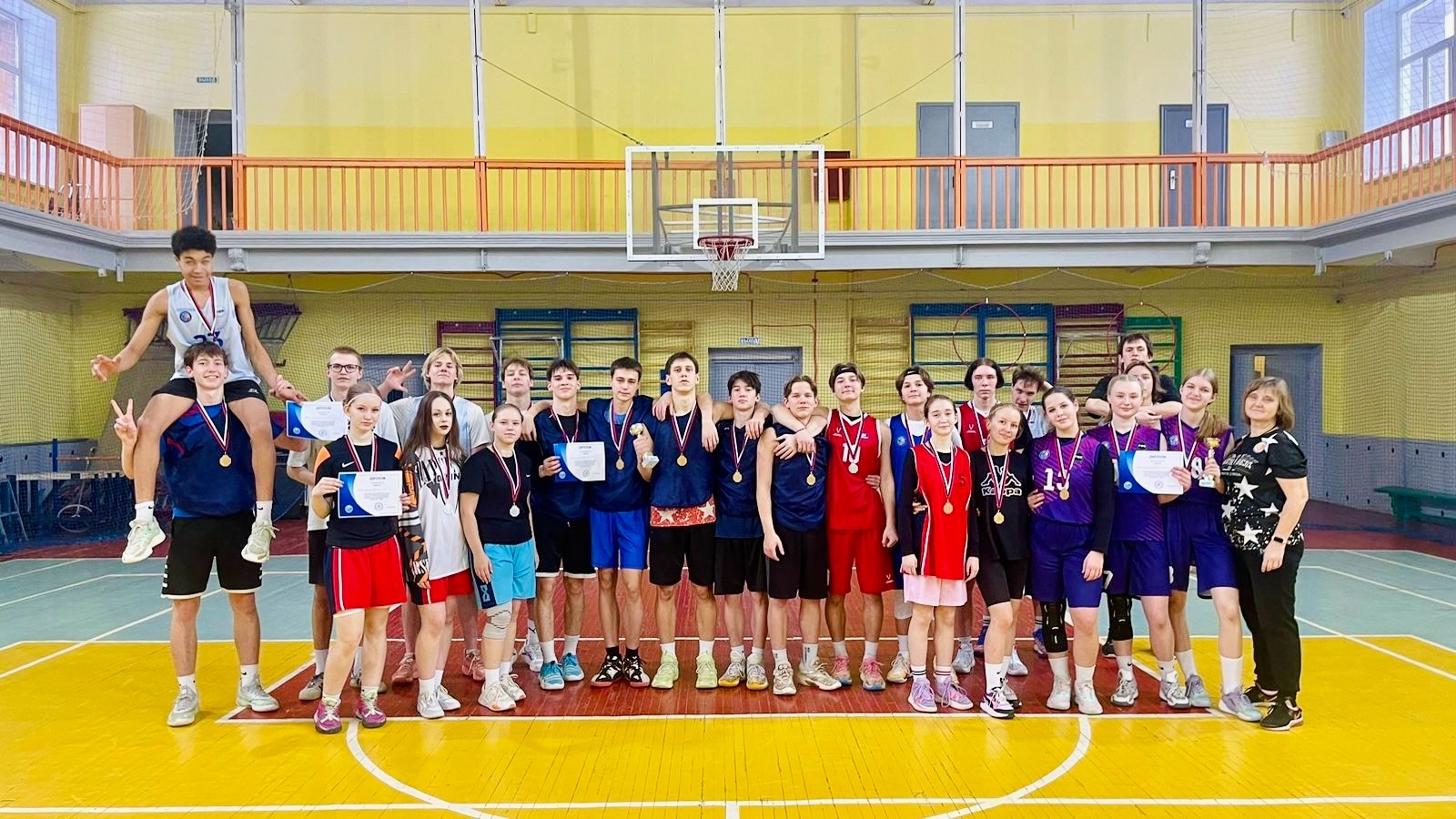 Завершились соревнования по баскетболу 3х3 в рамках городской cпартакиады