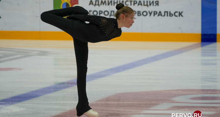 Юные спортсмены Первоуральска вышли на новый лед