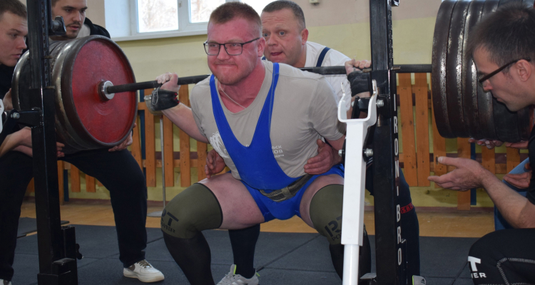Состоялось первенство Первоуральска по классическому пауэрлифтингу