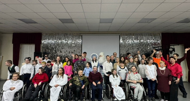 В театре драмы «ВАРИАНТ» инклюзивный Новогодний бал