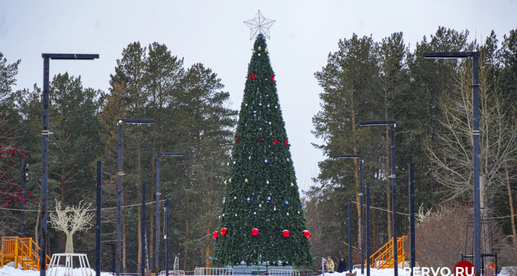 Главная ёлка Первоуральска откроется в пятницу
