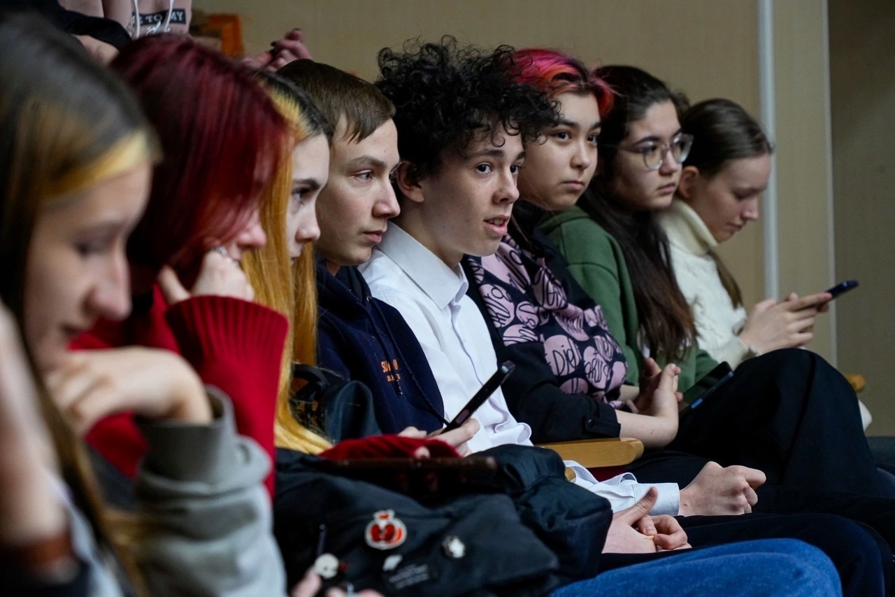 Глава города встретился с первоуральскими студентами в рамках проекта «ГосСтарт»