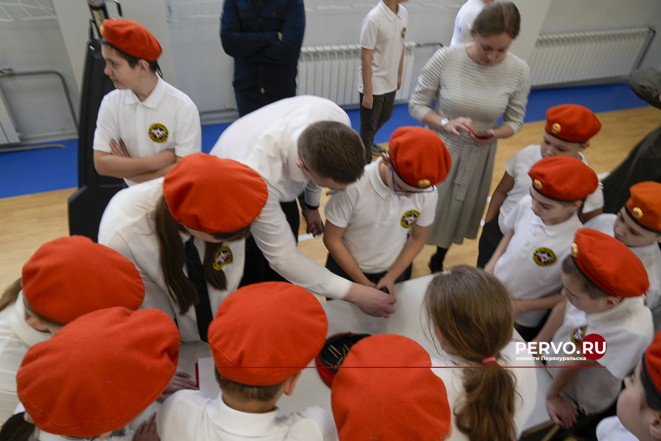 В Первоуральске открылся центр военно-патриотического воспитания и допризывной подготовки молодежи «Авангард»
