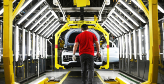 Мантуров похвалил работу российских автозаводов