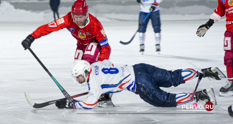 На домашнем поле «СКА-Уральский трубник» разгромил «Родину»