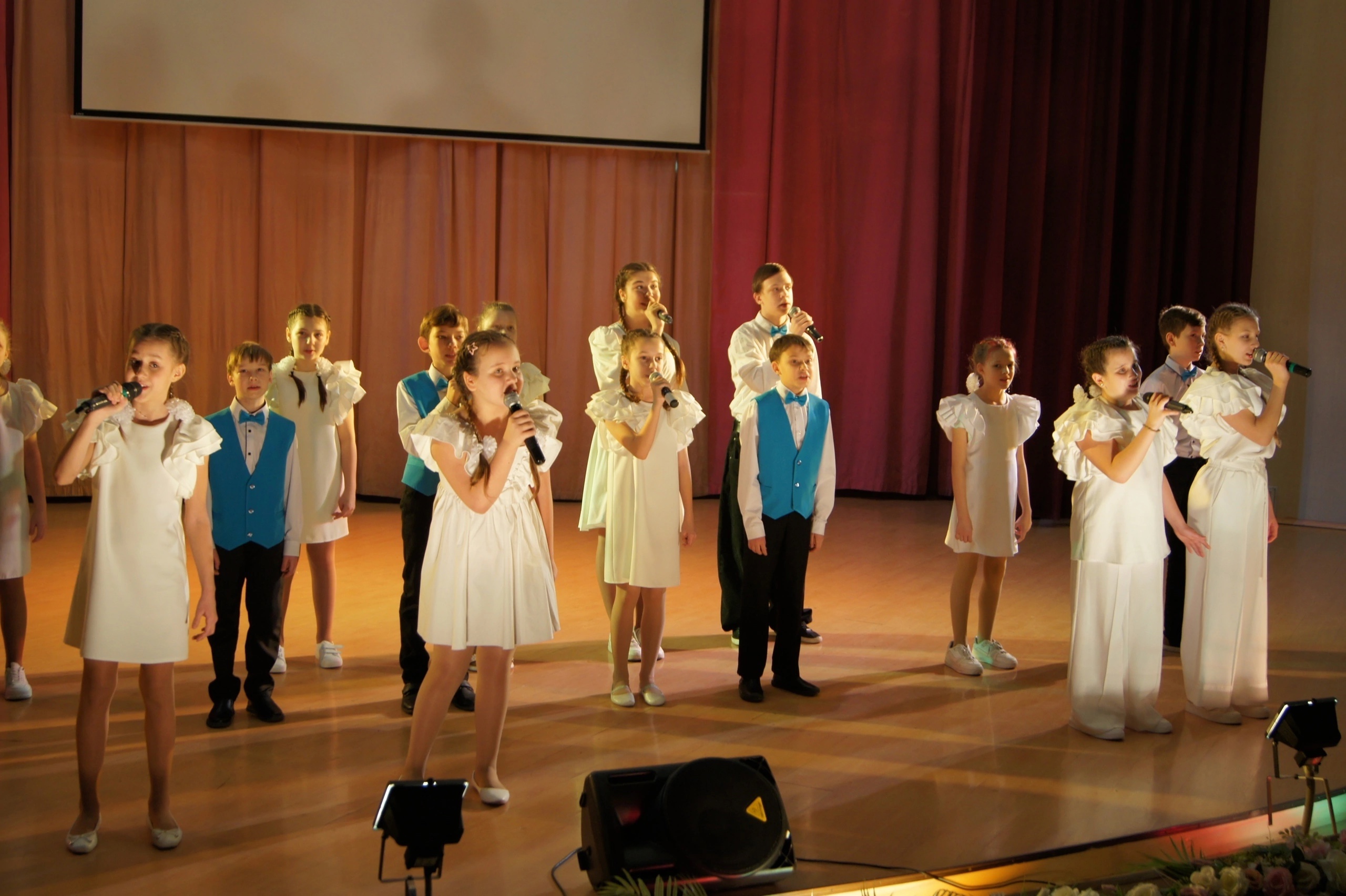 Больше 600 детей приняли участие в окружном этапе «Урал MIX»