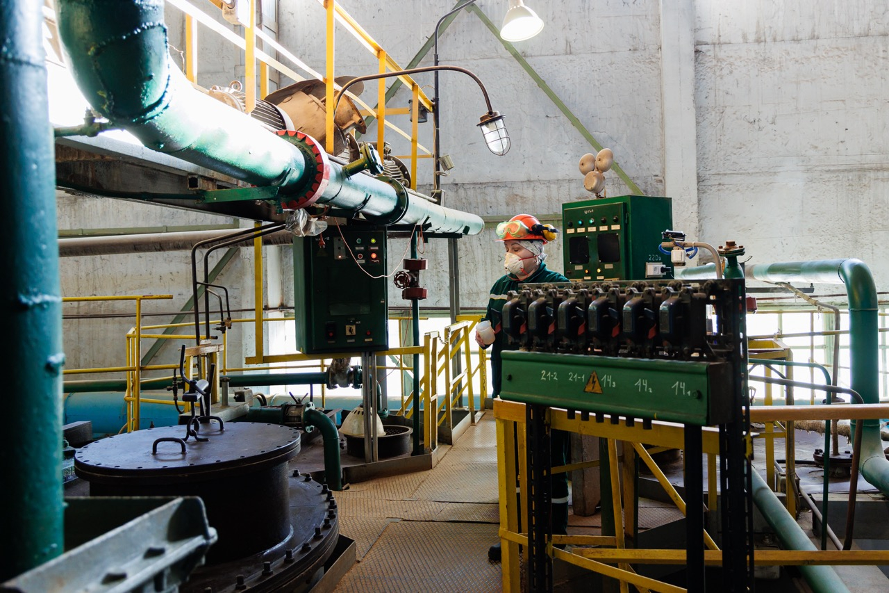 В Первоуральске новые технологии в производстве хромовых соединений