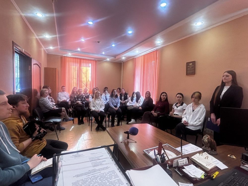 Школьники познакомились с работой Управления ЖКХ города