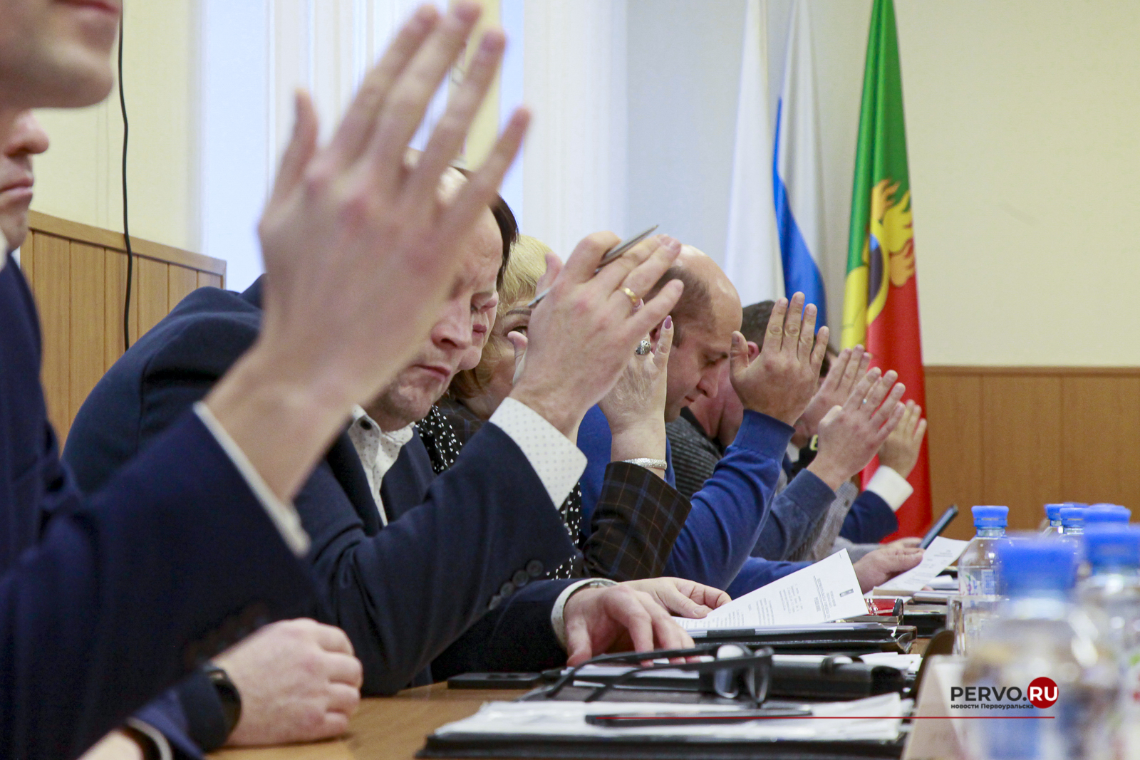 Глава Первоуральска представил депутатам отчёт о работе в 2024 году