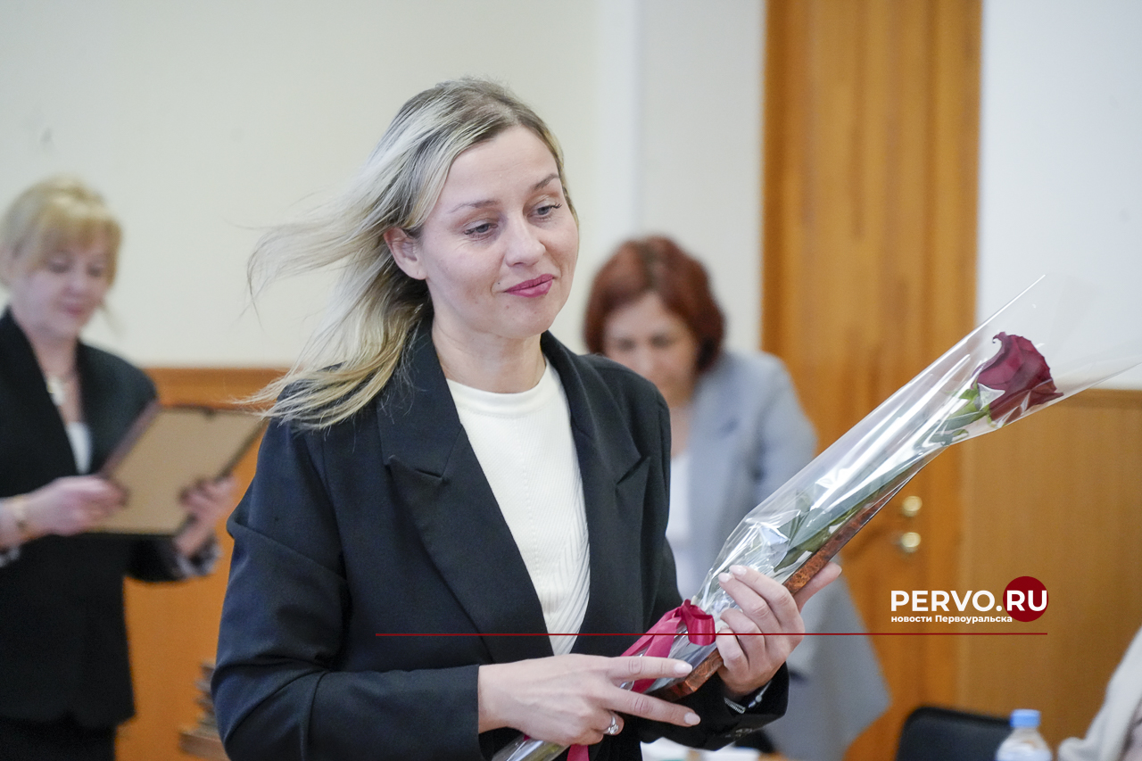 В администрации наградили заслуженных активистов предприятий Первоуральска