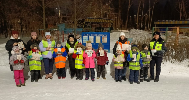 Сотрудники ГИБДД в детском саду провели акцию «Родительский патруль»