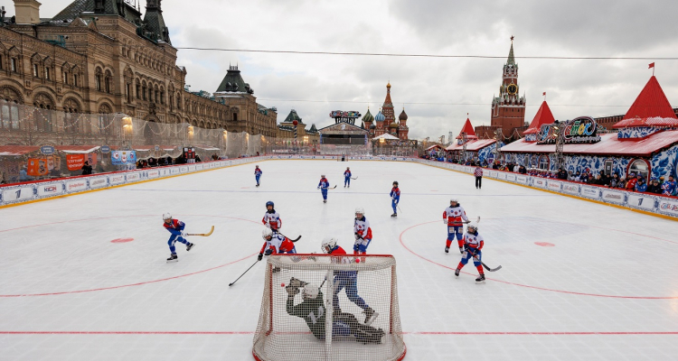 На Красной площади сыграют первоуральцы. Расписание игр
