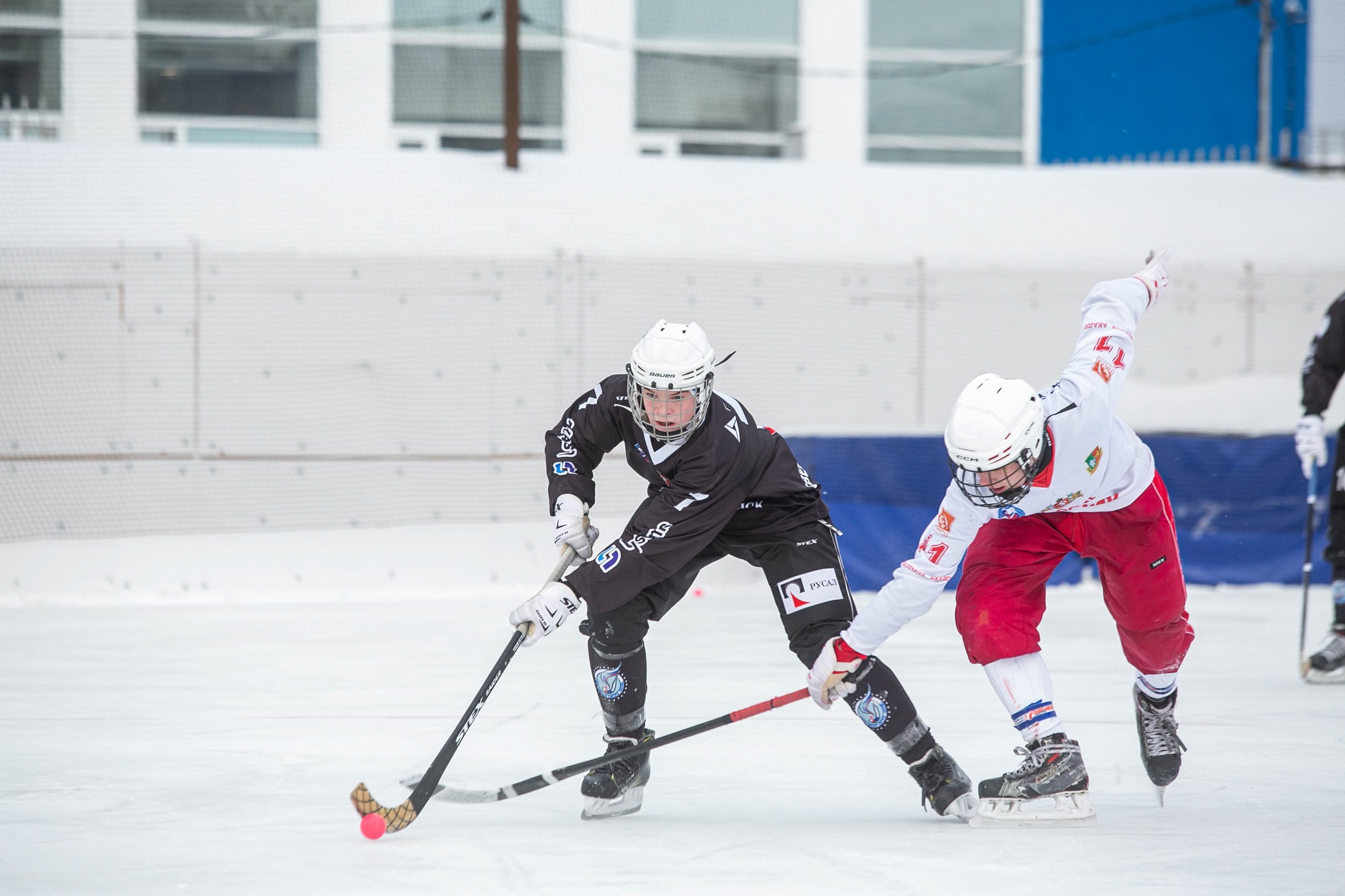 Подведены итоги соревнований по хоккею с мячом сезона-2024/25
