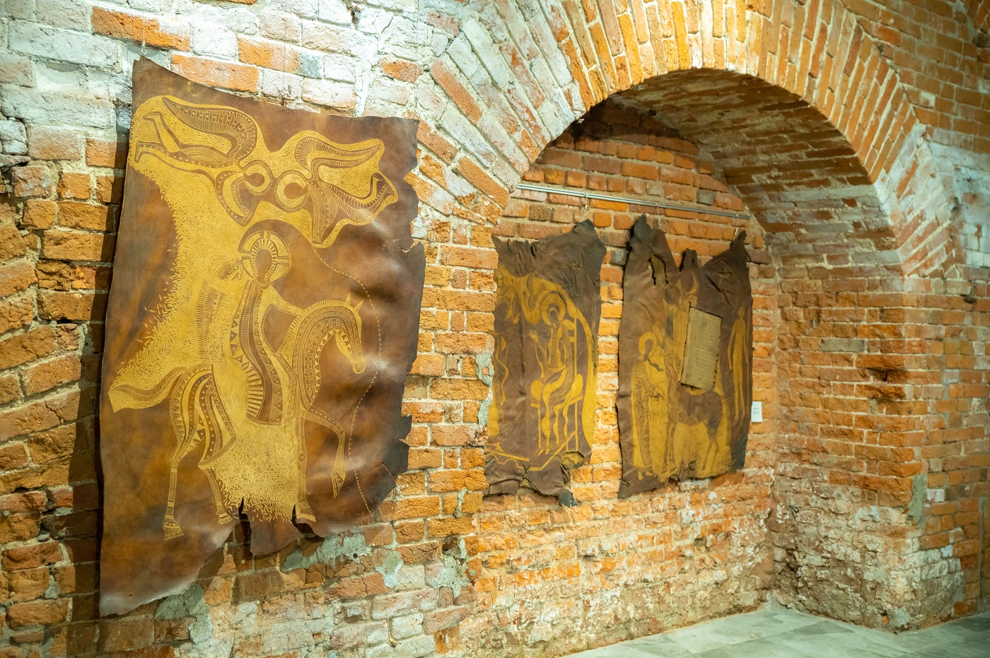 Музейный комплекс СТЗ открыл выставку в стиле ассоциативного искусства