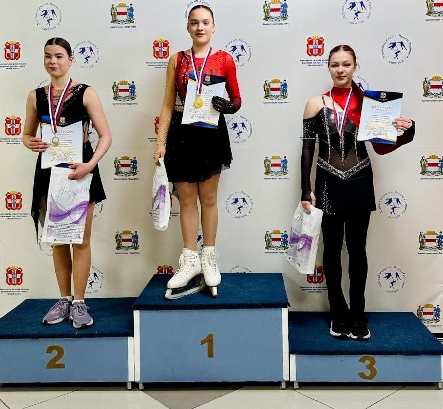 Первоуралочка покорила лёд на всероссийских соревнованиях